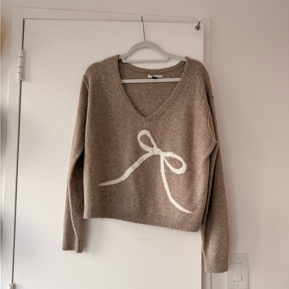 American Eagle Whoa So Soft V-neck Sweater